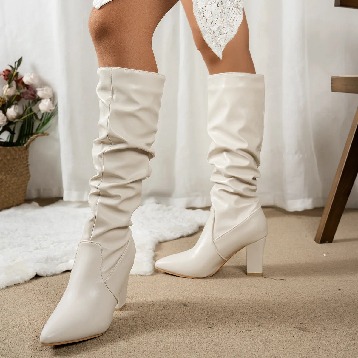 Botas Altas con Pliegues